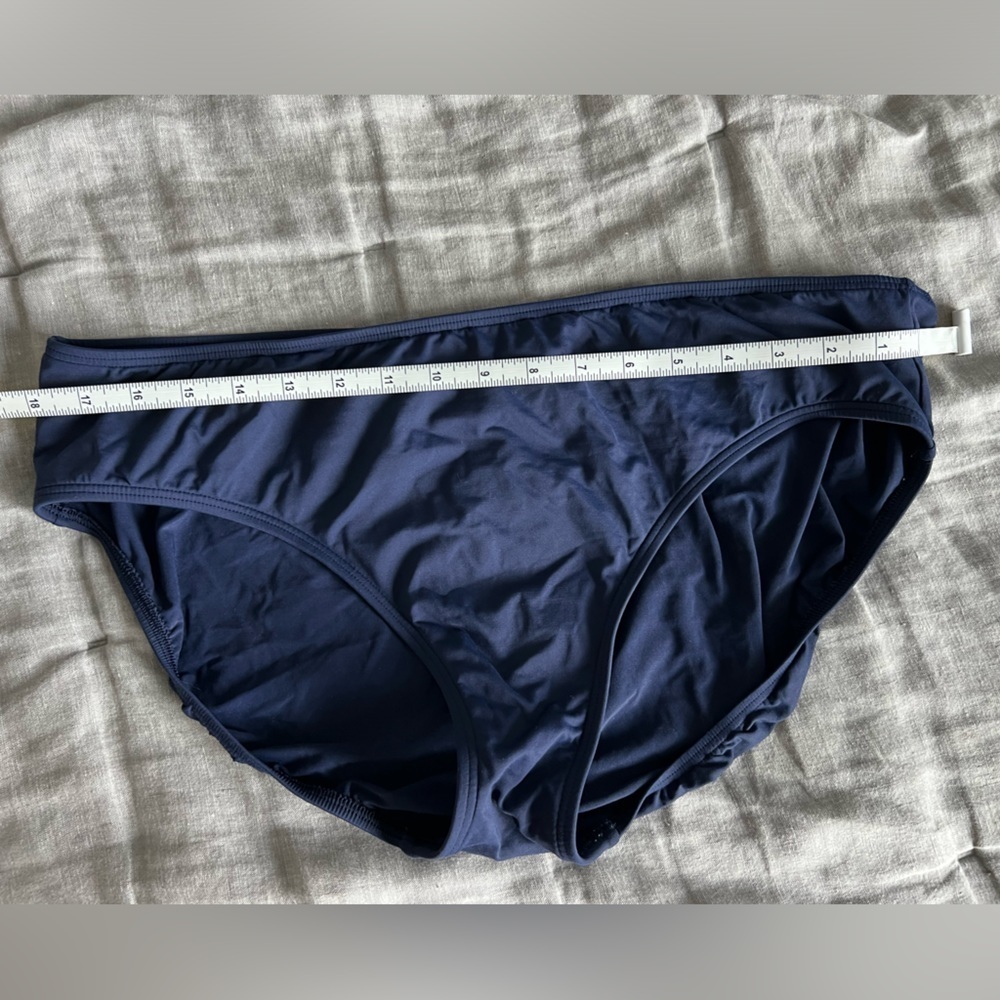 Mid Rise Lands End bikini bottom - sz. 18